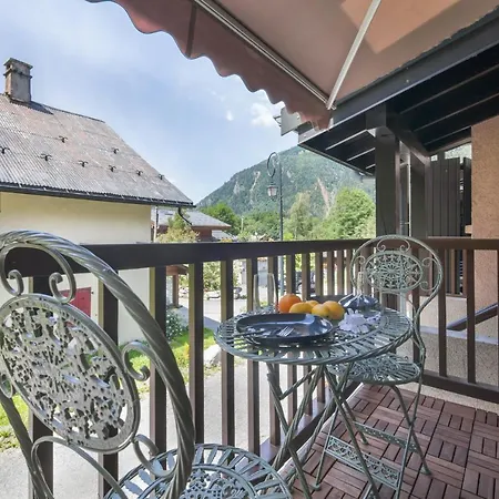 Appartamento Les Bossons Sleeps 4 *